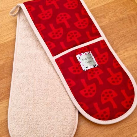 Double Oven Gloves – Glen Tanar Mushrooms (Very Berry)