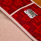 Double oven gloves with Glen Tanar Mushroom pattern in Very Berry