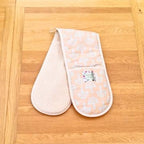 Double oven gloves with Glen Tanar Mushroom pattern in Pale Acorn