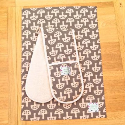 Organic Cotton Tea Towel – Glen Tanar Mushrooms (Shiitake)