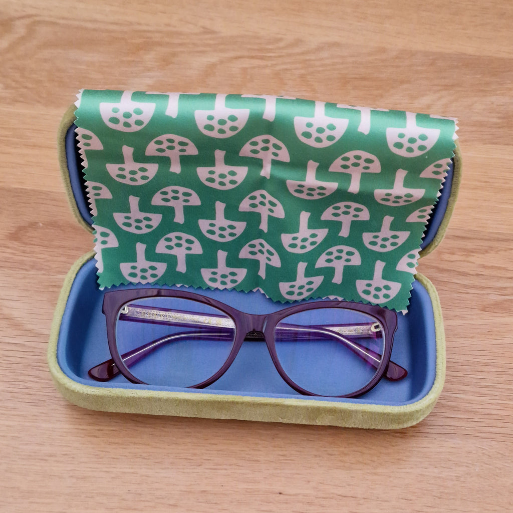 Glasses Cleaning Cloth – Glen Tanar Mushrooms