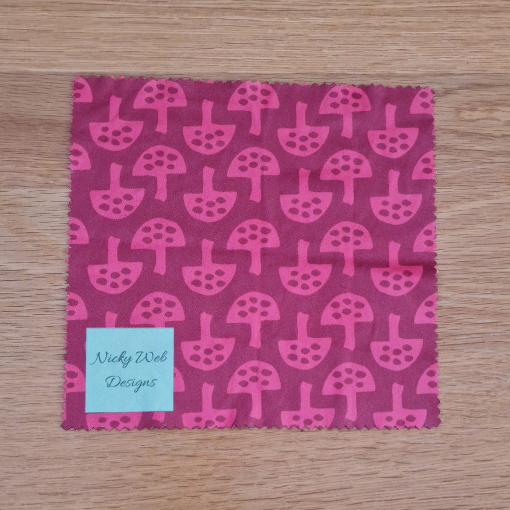 Glasses Cleaning Cloth – Glen Tanar Mushrooms