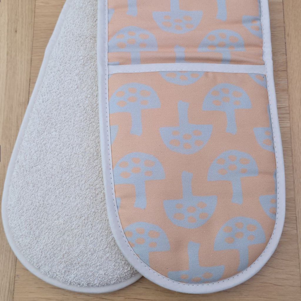 Double Oven Gloves – Glen Tanar Mushrooms (Organic Acorn) - SAMPLE SALE
