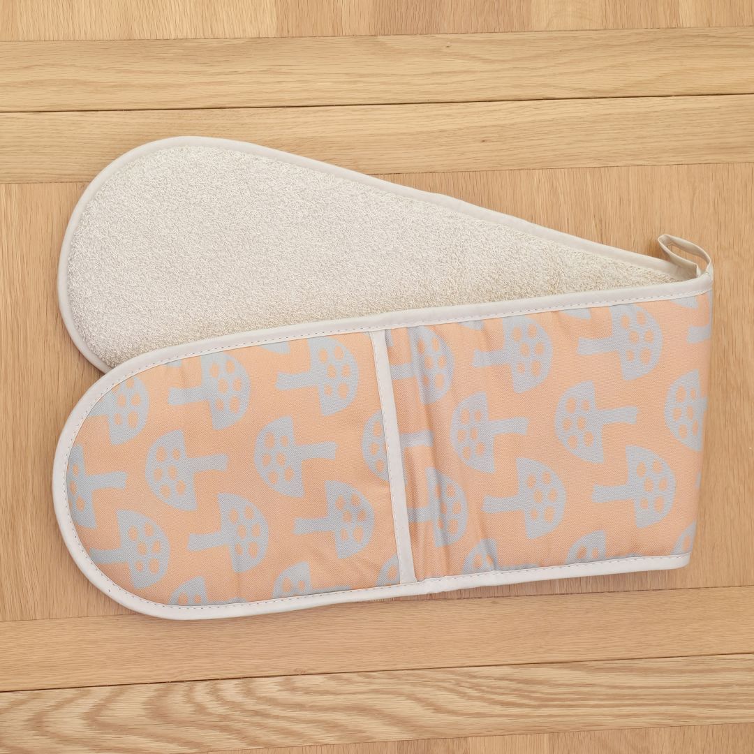Double Oven Gloves – Glen Tanar Mushrooms (Organic Acorn) - SAMPLE SALE