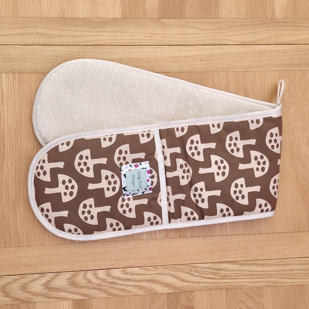 Double Oven Gloves – Glen Tanar Mushrooms (Brown Berry) - SAMPLE SALE